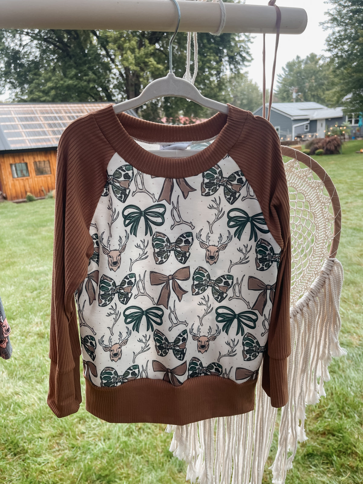 Bow Buck Dolman
